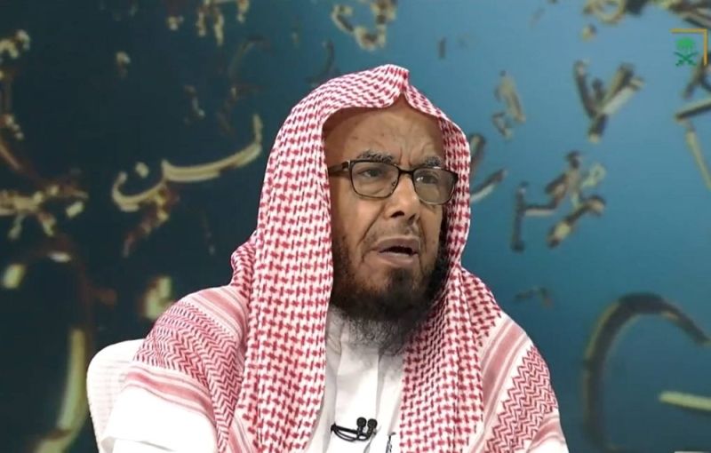 ما حكم تأخير صلاة العصر إلى الغروب؟ .. شاهد بالفيديو: الشيخ السعودي "عبدالله المطلق" يجيب ويحدد متى ينتهي الوقت!