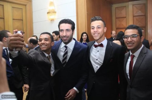 طلاق أبو تريكة لزوجته وأم أولاده (سمية)بعد زواجه من حسناء قطرية تهز مواقع التواصل!! ماذا حدث؟! ماهي حقيقة الامر