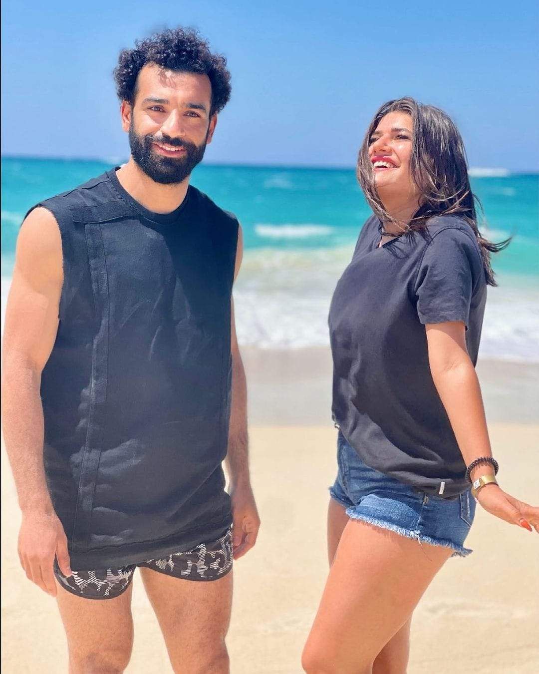 ديانا هشام تتحدث لأول مرة عن "الصورة المثيرة" مع محمد صلاح