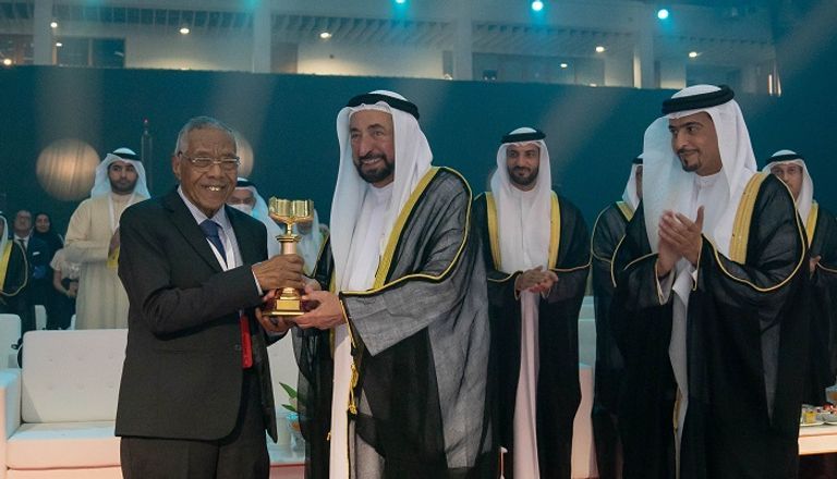 شاهد.. الدكتور سلطان بن محمد القاسمي يفتتح الدورة الـ 41 من معرض الشارقة الدولي للكتاب