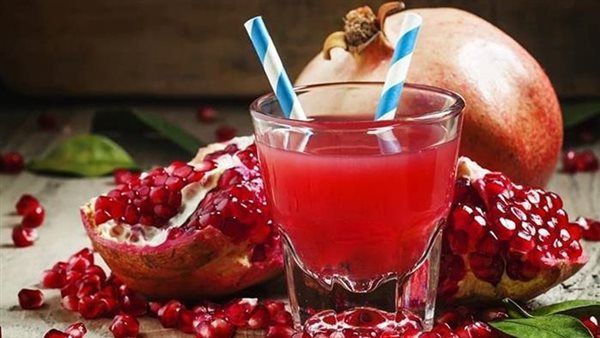 دراسة: عصير الرمّان الأفضل لنمو دماغ الجنين