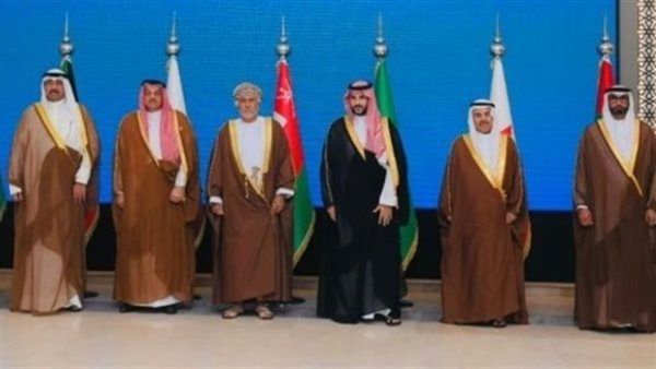 وزير الدفاع الكويتي يؤكد على ضرورة العمل العسكري الخليجي المشترك