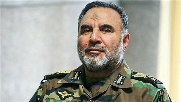 إيران.. قائد عسكري كبير يهدد المتظاهرين بالطرد خارج البلاد