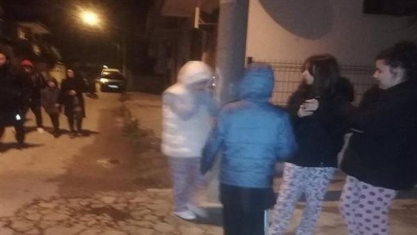 زلزال قوي يضرب غرب تركيا.. والسكان يهرعون إلى الشوارع