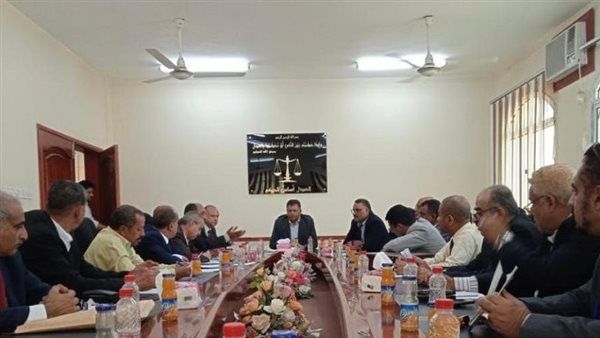 النائب العام يعقد اجتماعًا موسعًا لرؤساء النيابات في المحافظات المحررة