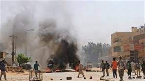 دعوات عربية لإعادة الهدوء للسودان