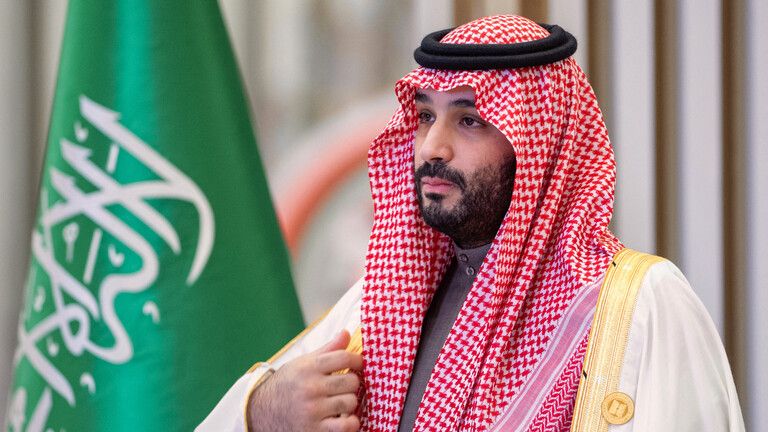 معارض سعودي يروي موقفا إنسانيا للأمير محمد بن سلمان تجاهه ويثير تفاعلا كبيرا (فيديو)
