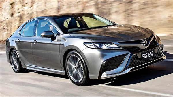 بالصور.. مواصفات وأسعار تويوتا كامري 2023 في السعودية