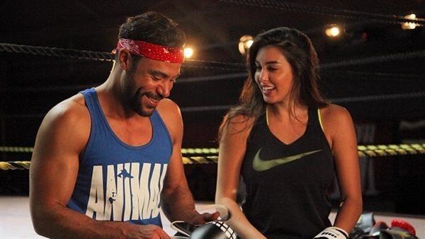 ياسمين صبري ومحمد إمام.. صورة في حمام السباحة تشعل مواقع التواصل