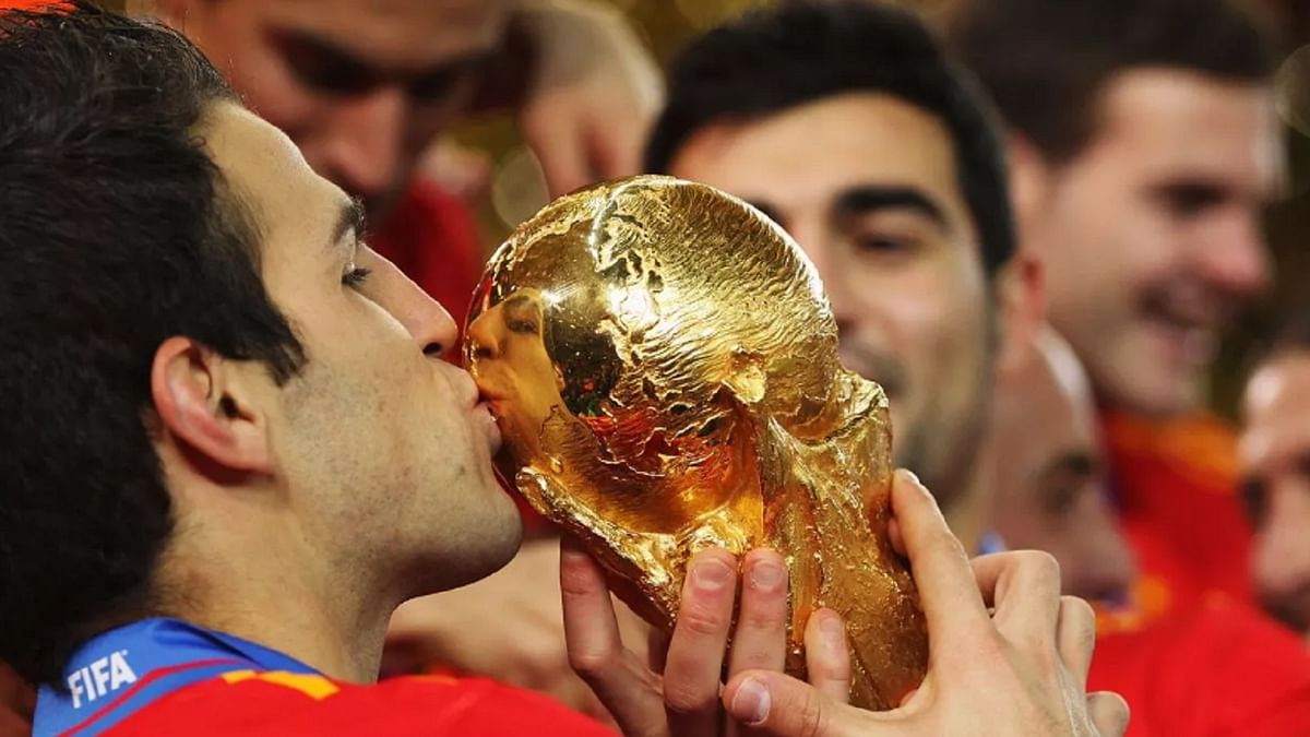 رسميًا.. فابريغاس يعتزل كرة القدم ويتجه للتدريب