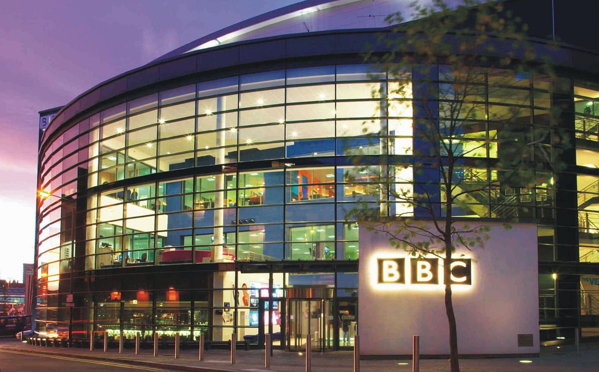 سوريا تلغي اعتماد "بي بي سي" والقناة تعلّق