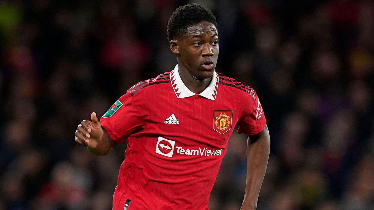 كوبي ماينو يلفت أنظار جمهور مانشستر يونايتد بمراوغاته خلال التدريبات (فيديو)