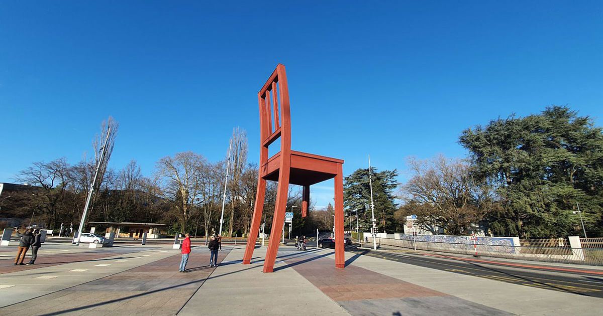 هكذا تفاعل الأردنيون مع إعلان عرض "أكبر كرسي" مصنوع في البلاد