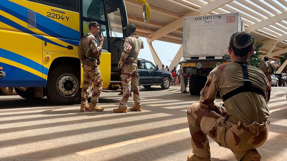 فرنسا تعلن انتهاء عملية إجلاء رعاياها من النيجر