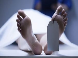 معلم سعودي يلفظ أنفاسه خلال أداء عمله في المدرسة .. والحزن يعم المملكة