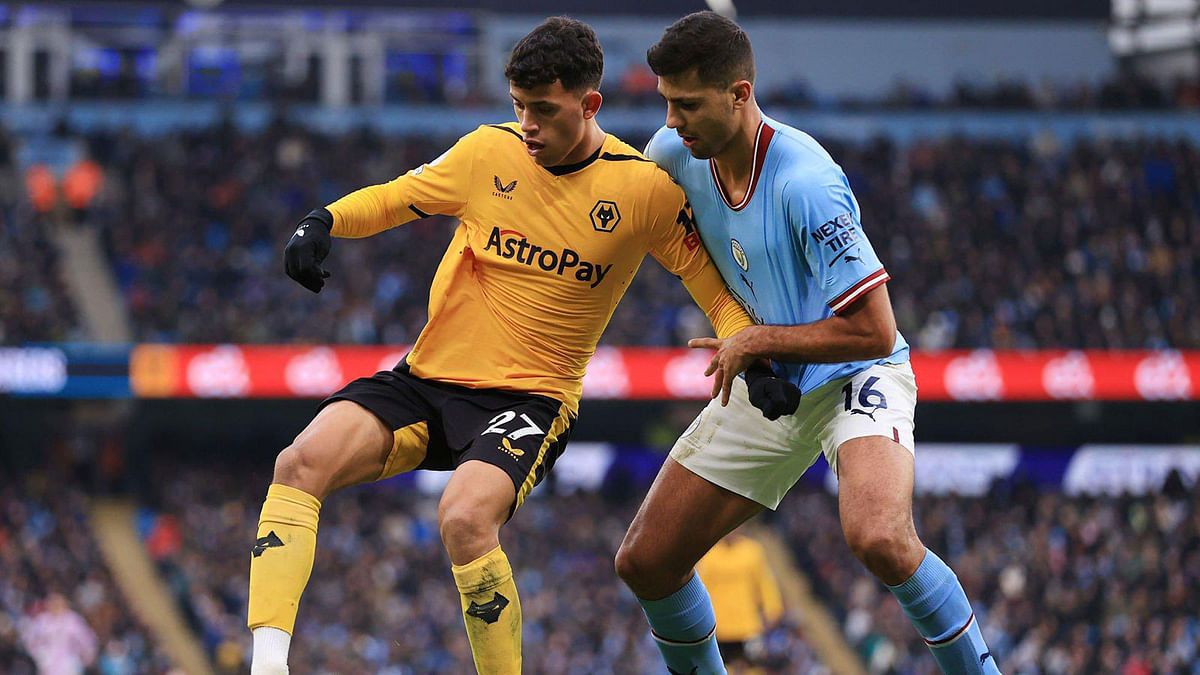 مدرب وولفرهامبتون يتحدث عن أزمة نونيز ورغبته في الرحيل إلى مانشستر سيتي