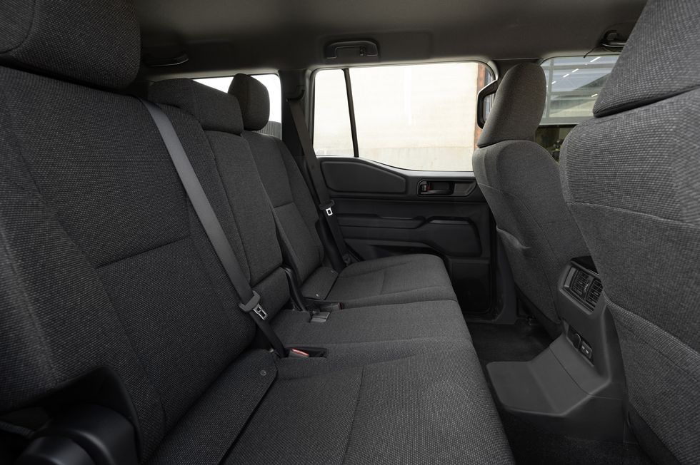 رسمياً.. تدشين تويوتا برادو 2024 وعرض ميزاتها وتحديثاتها وسعرها عند وكيل السعودية