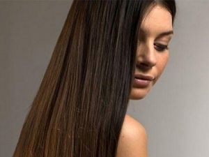 بمكونات طبيعية.. وصفات طبيعية لتطويل الشعر بسرعة وتنعيمه كالحرير خلال أسبوع !!