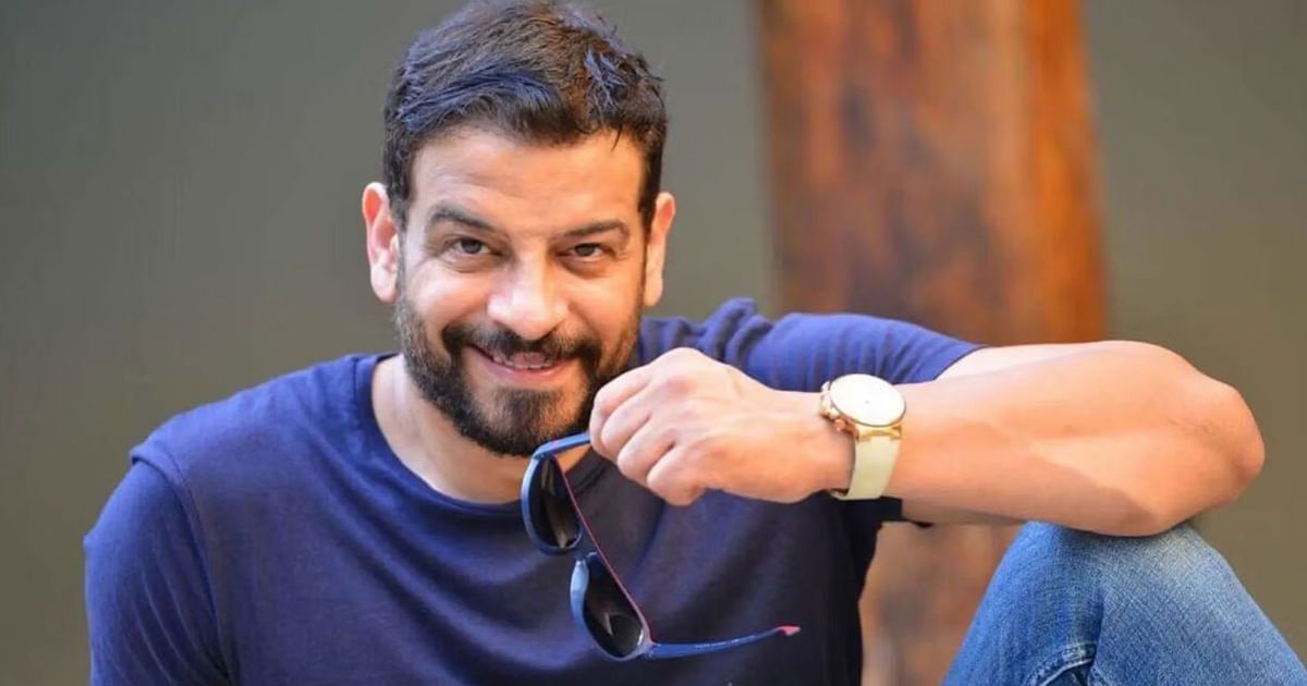 "نعوة".. آخر ما كتبه الفنان أشرف مصيلحي