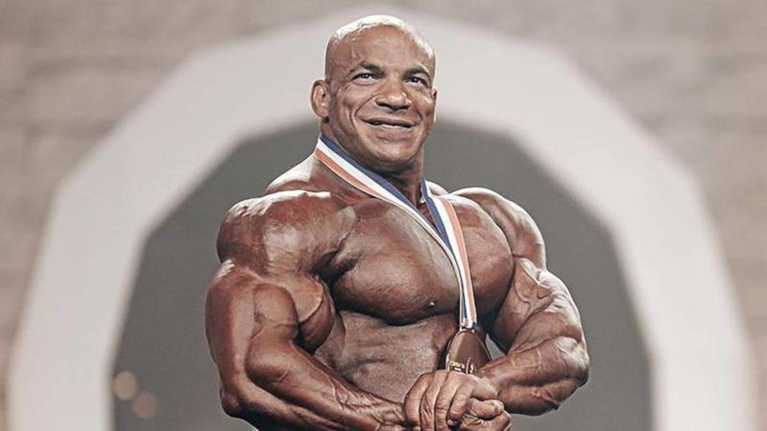 “عكس التوقعات”.. بيج رامي يصدم عشاقه بقرار مفاجئ