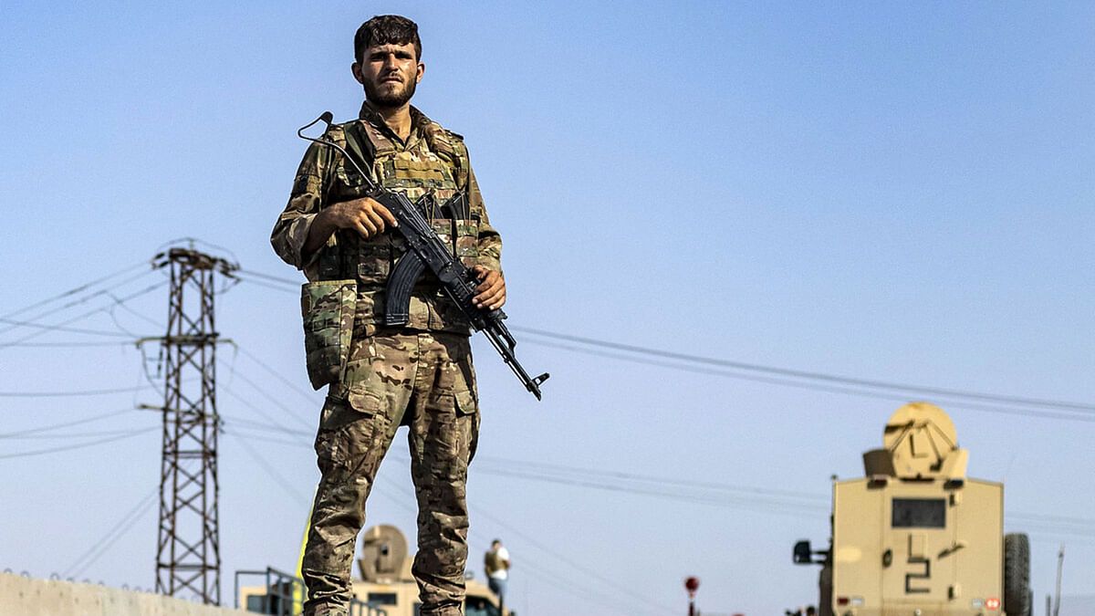 سوريا.. نفير عام وحظر تجول يخترقان هدوء دير الزور