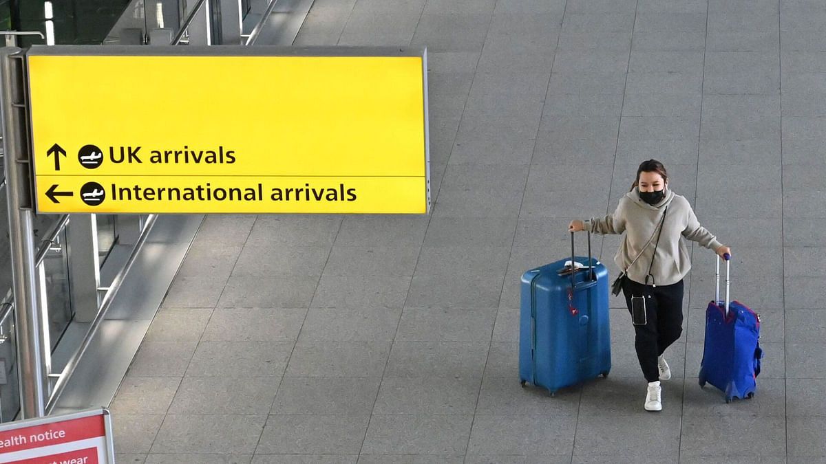 كورونا تعود إلى بريطانيا وتتسبب بإلغاء 160 رحلة جوية