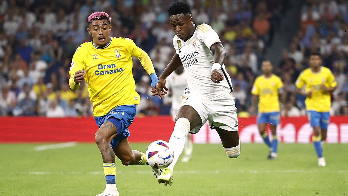 خلاف بين فينيسيوس جونيور وأنشيلوتي خلال مباراة ريال مدريد ولاس بالماس (فيديو)