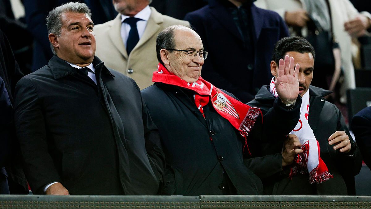 بعد رفضه حضور الغداء.. برشلونة يقطع علاقاته مع إشبيلية رسميًا