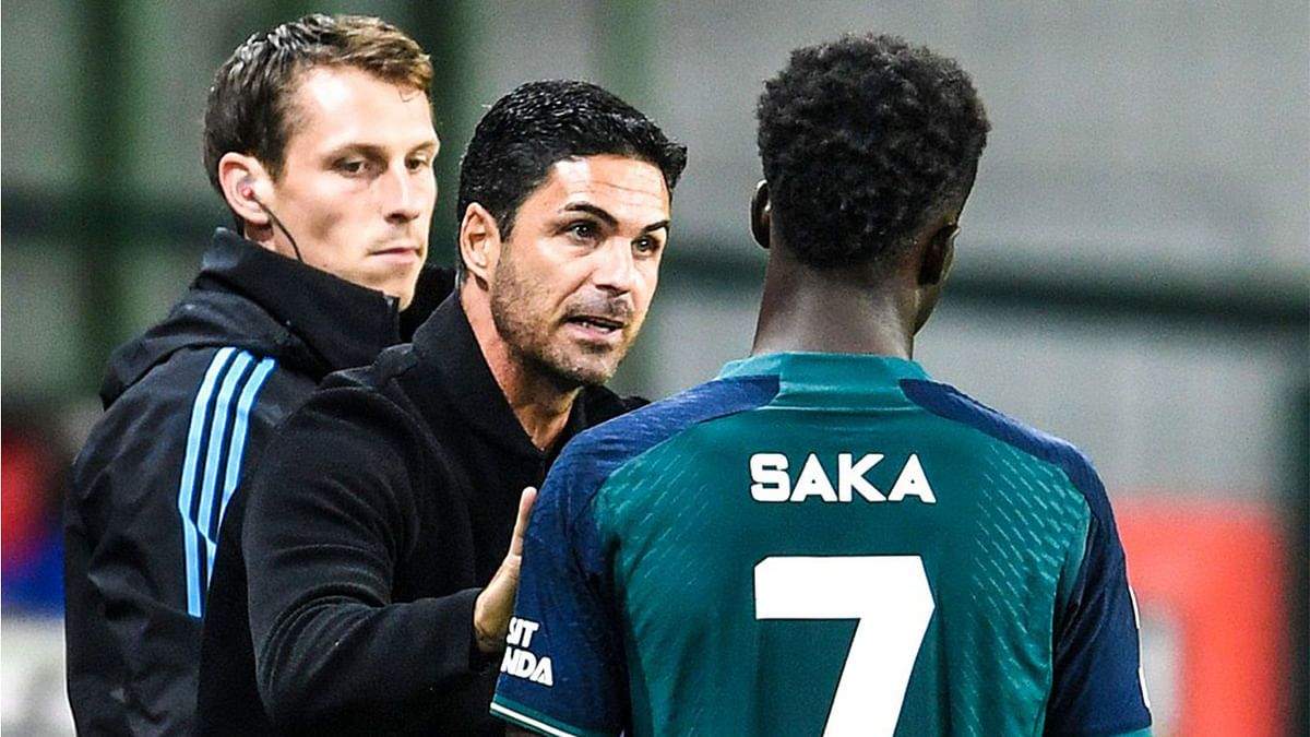 أرتيتا يوضح موقف ساكا من خوض مباراة آرسنال ضد مانشستر سيتي