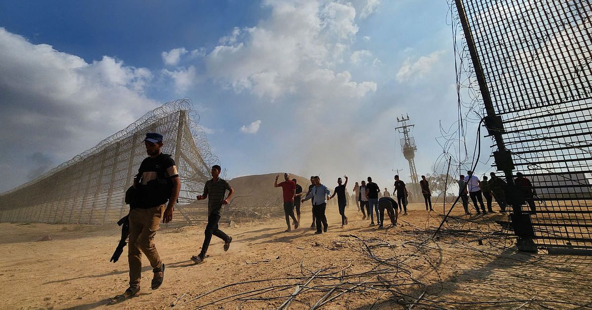 تقرير: "طوفان الأقصى" خطة إيرانية كادت أن تنجح لولا إحجام حزب الله