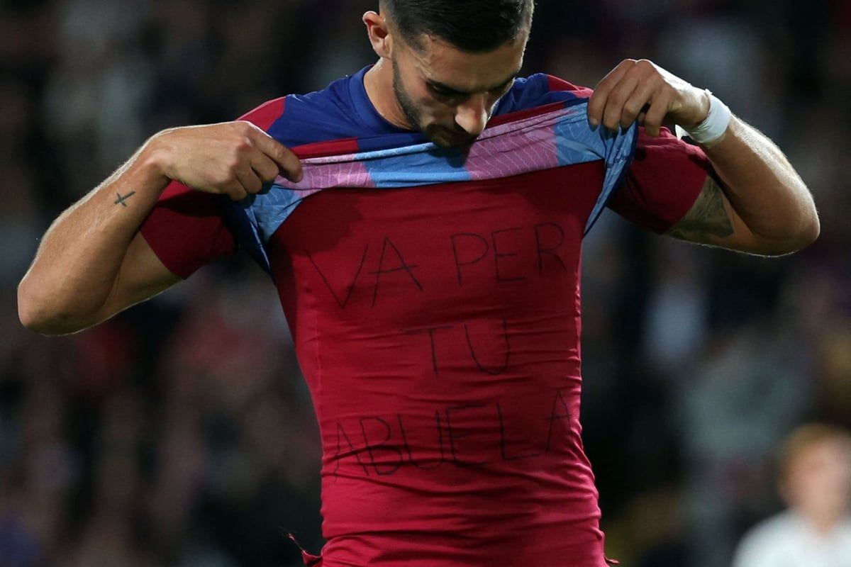 فيران توريس يهدي هدفه لجدته الراحلة