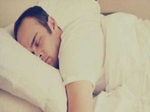 احذر ان تنام وحيدا.. لن تصدق لماذا حذرنا النبي عليه الصلاة والسلام عن نوم الرجل منفرداً ؟