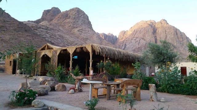 سانت كاترين..أنشودة للروحانيات وأيقونة للتعايش بين الأديان (صور)