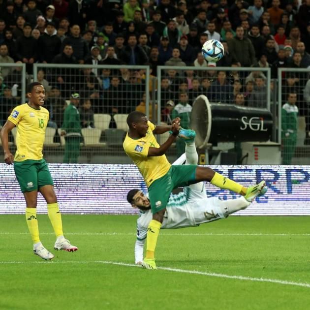 هدف الجزائري بنزية مرشح لجائزة بوشكاش