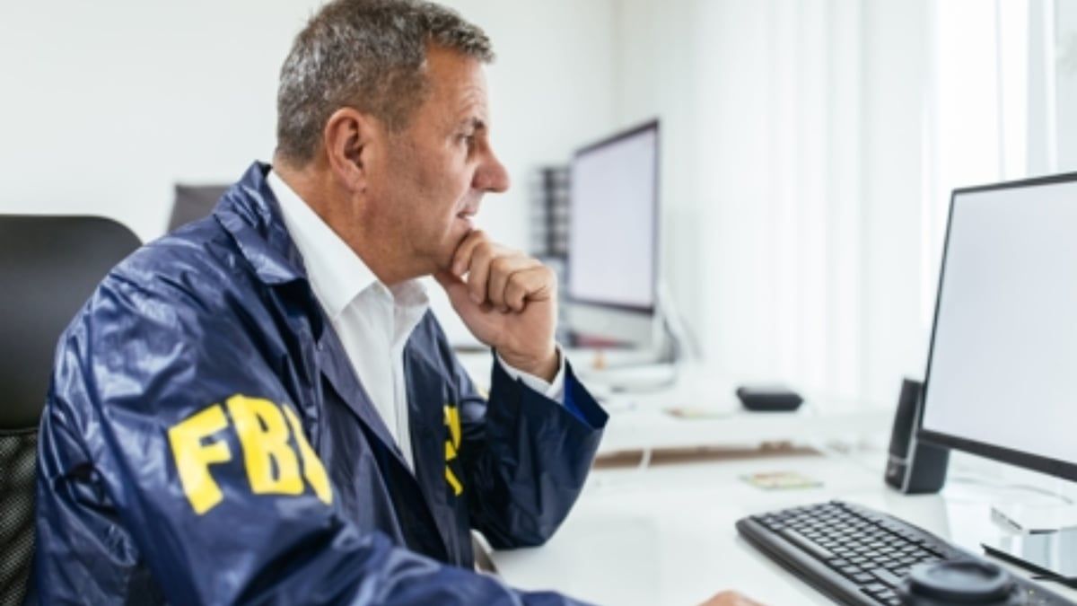 مسؤولو مخابرات: "ووشي آب تيك" نقلت ملكية فكرية أمريكية إلى بكين