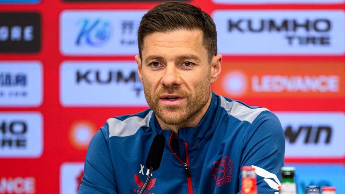 سبب قرار تشابي ألونسو المفاجئ بالاستمرار مع باير ليفركوزن