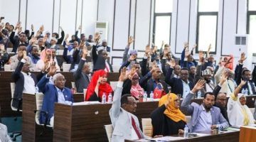 البرلمان الصومالي يوافق على تعديلات مثيرة للجدل في الدستور