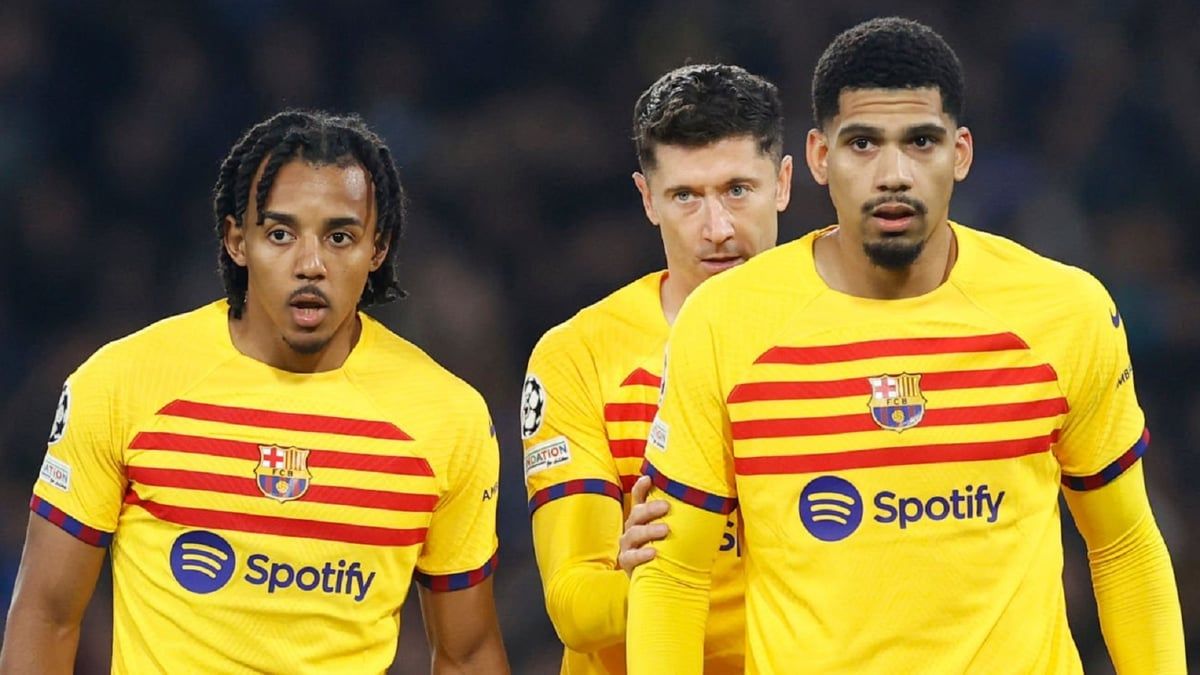 توصيات تشافي التي طورت مدافع برشلونة