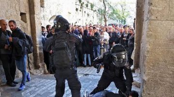 الشرطة الإسرائيلية تعتقل 16 شخصا بتهمة التحريض في القدس