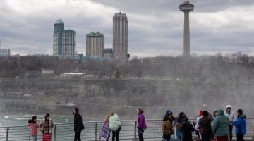 منطقة نياجرا تعلن حالة الطوارئ قبل كسوف الشمس التاريخي