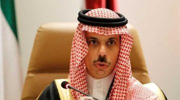وزير الخارجية السعودي ورئيس الوزراء الفلسطيني يناقشان جهود وقف النار في غزة