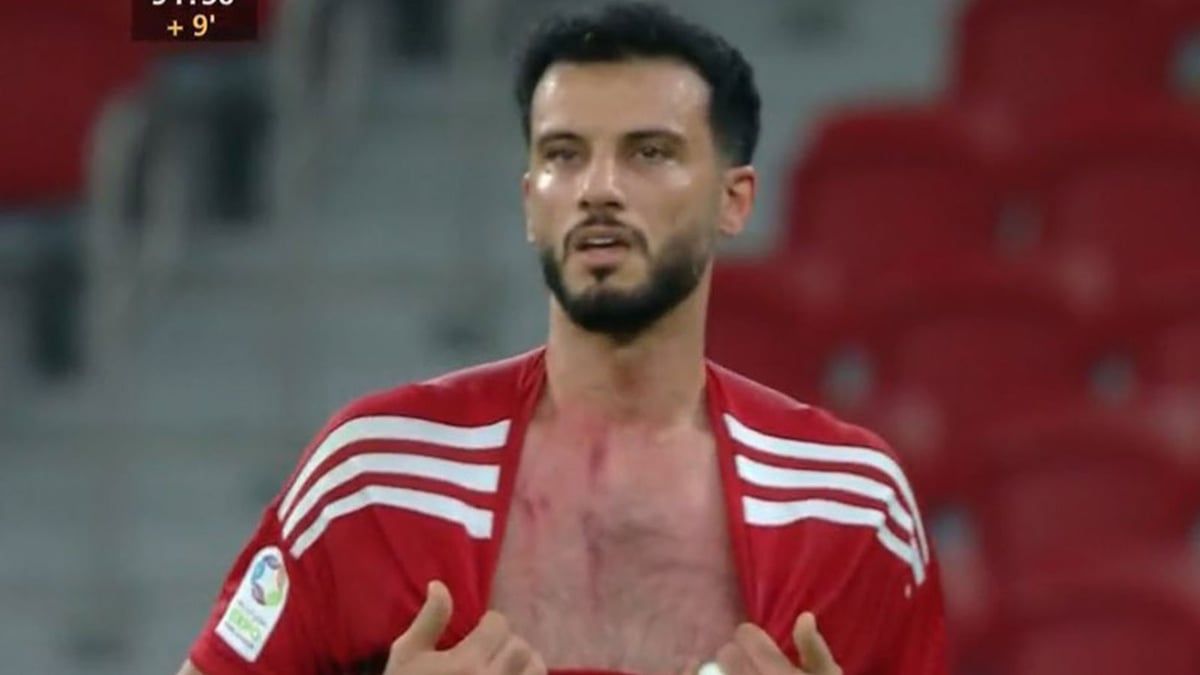 عمر السومة يتعرض لإصابة قوية بعد تدخل عنيف من مدافع الغرافة (فيديو)