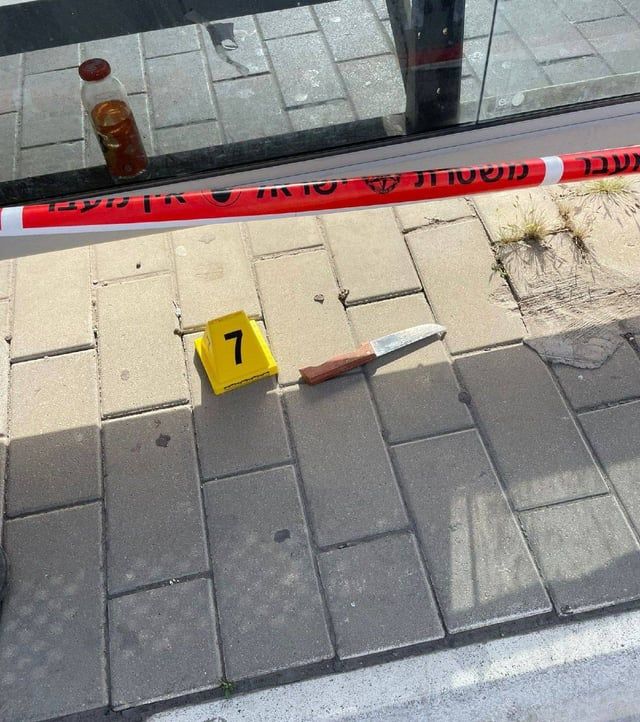 عملية طعن في بئر السبع.. إصابة اثنين ومقتل المنفذ (فيديو)