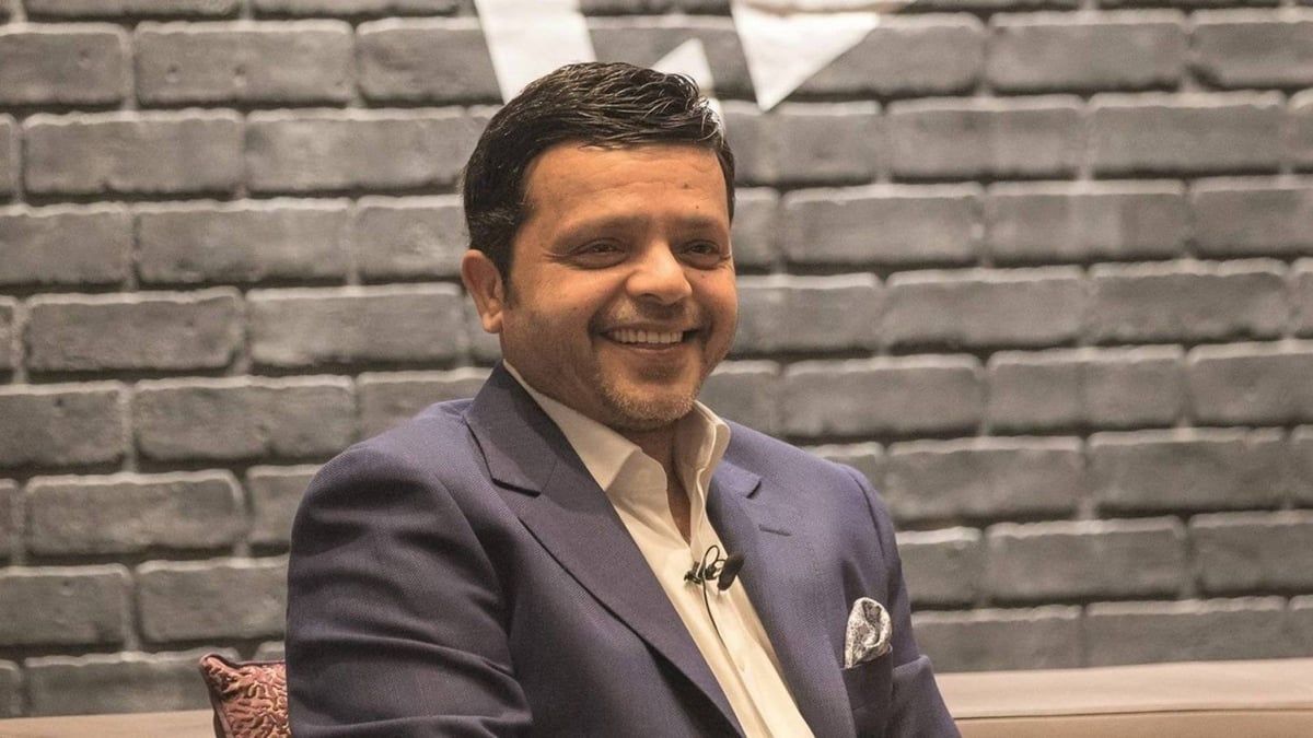 بعد تصدره "التريند".. محمد هنيدي ينفي تعرضه لأزمة قلبية (فيديو)