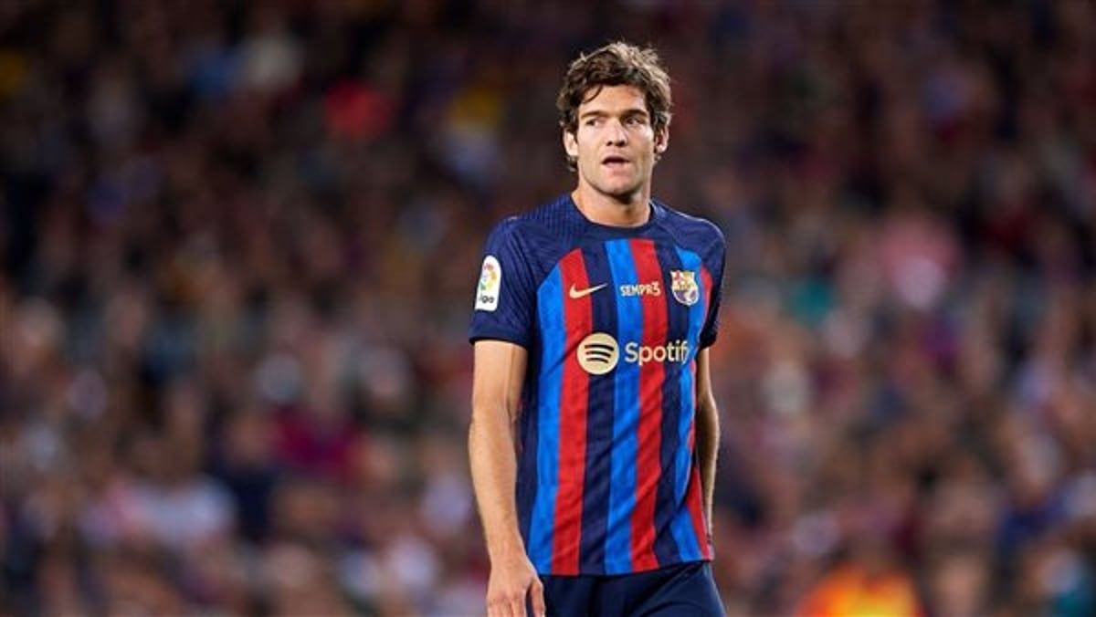 الكشف عن أول الراحلين من برشلونة الصيف القادم