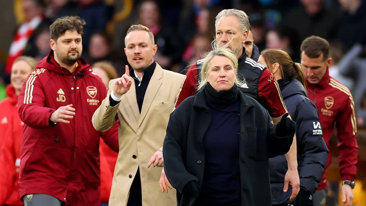 مدربة تشيلسي تنتقد "العنف الذكوري" بعد انفعالها على مدرب آرسنال (فيديو)