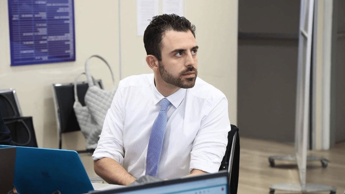 بسبب سارة نتنياهو.. استقالة واجهة إسرائيل الدعائية إيلون ليفي