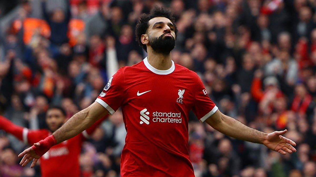 محمد صلاح يعادل رقمًا قياسيًّا لإبراهيموفيتش في الدوري الإنجليزي