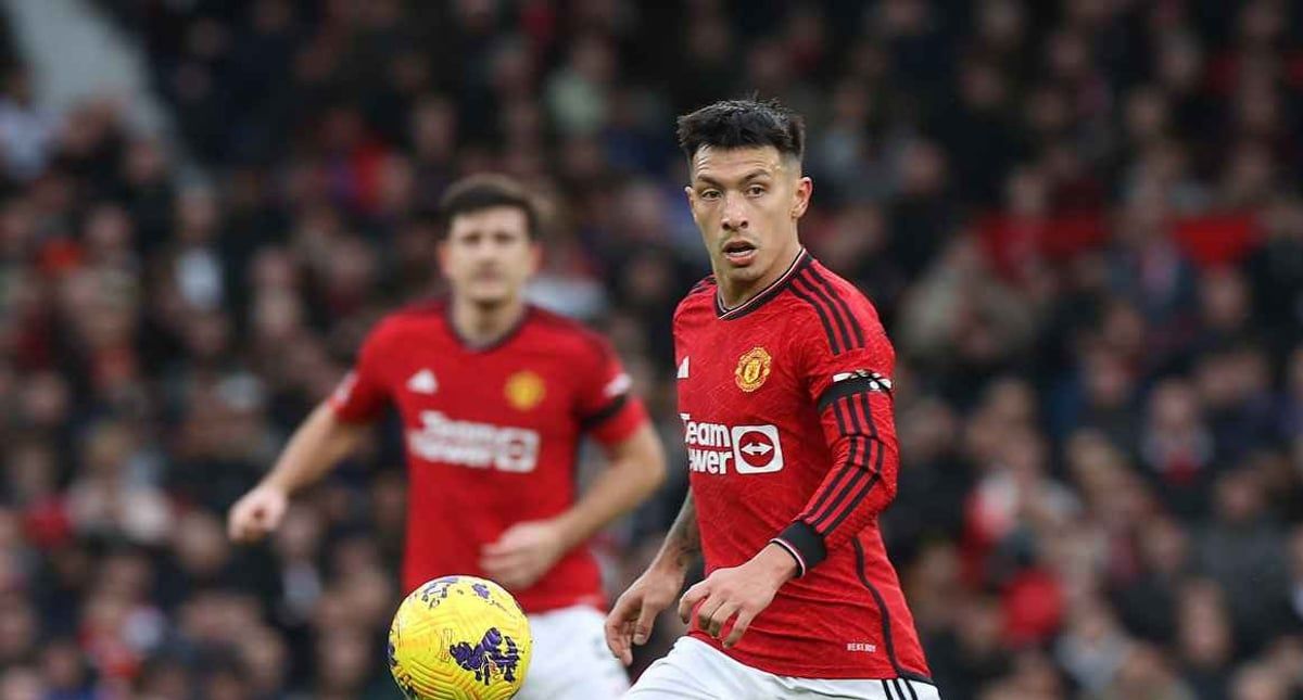 ضربة موجعة لمانشستر يونايتد بعد إصابة صخرتي دفاعه