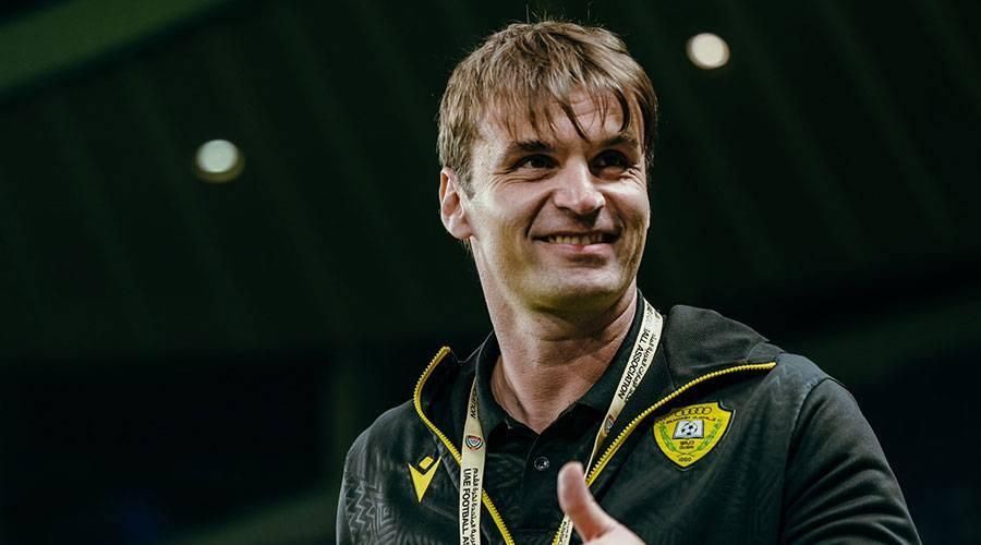 الوصل يحلم بالثنائية.. وصيف الجزيرة يبدأ مبكراً